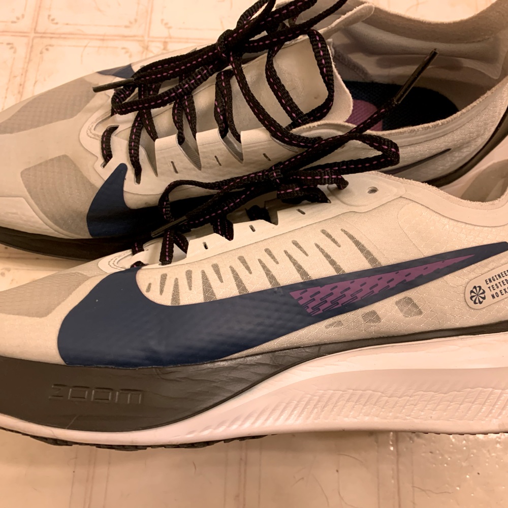 Nike Zoom Gravity Shoes - Size Womens 11 - Unisex